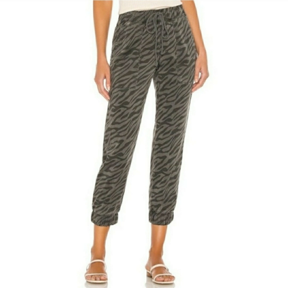 Bella Dahl Gray Zebra Joggers Sz Small